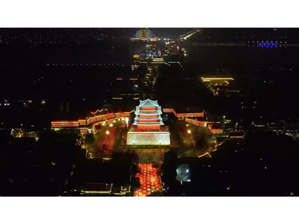 在一起，會(huì)發(fā)光丨2022聊城水上古城幻光新春游園會(huì)1月1日盛大開(kāi)啟！?。?>
                        
                    </div>
                    <div   id=