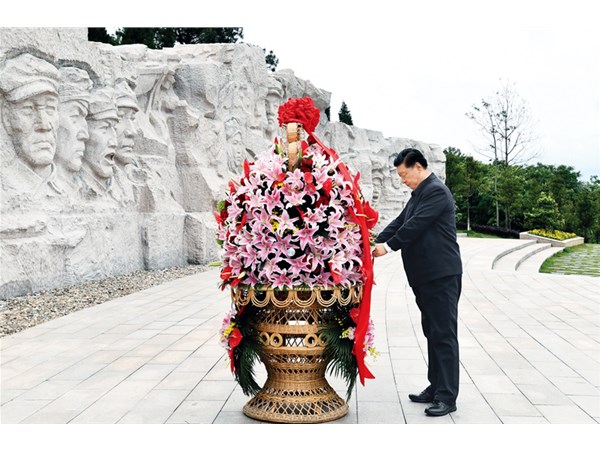 習近平：用好紅色資源，傳承好紅色基因 把紅色江山世世代代傳下去